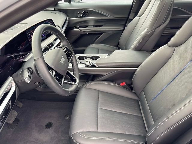 New 2025 Cadillac Lyriq Sport w/ LPO, Floor Liner Package AWD/4WD image 19