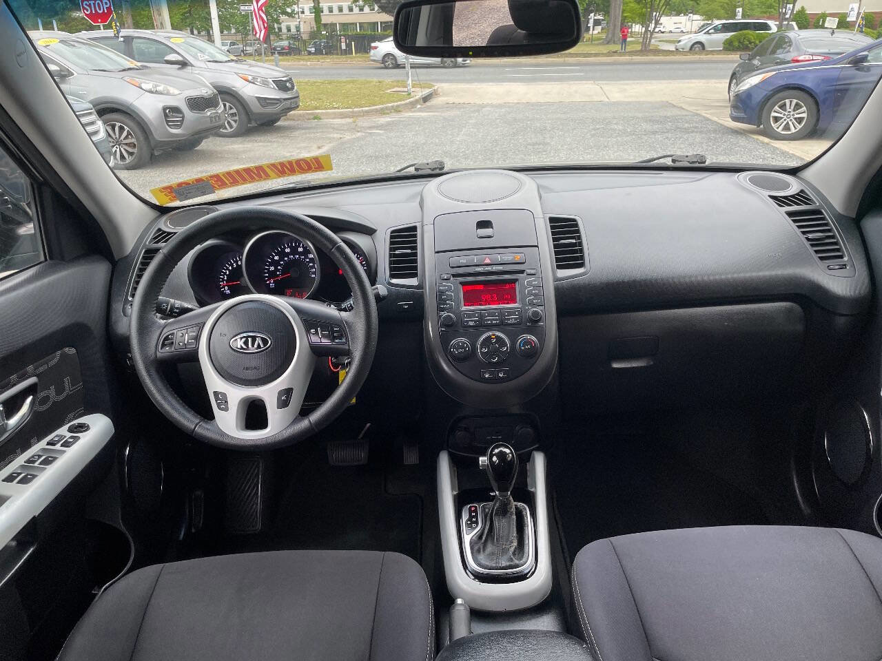 Used 2012 Kia Soul + FWD image 24