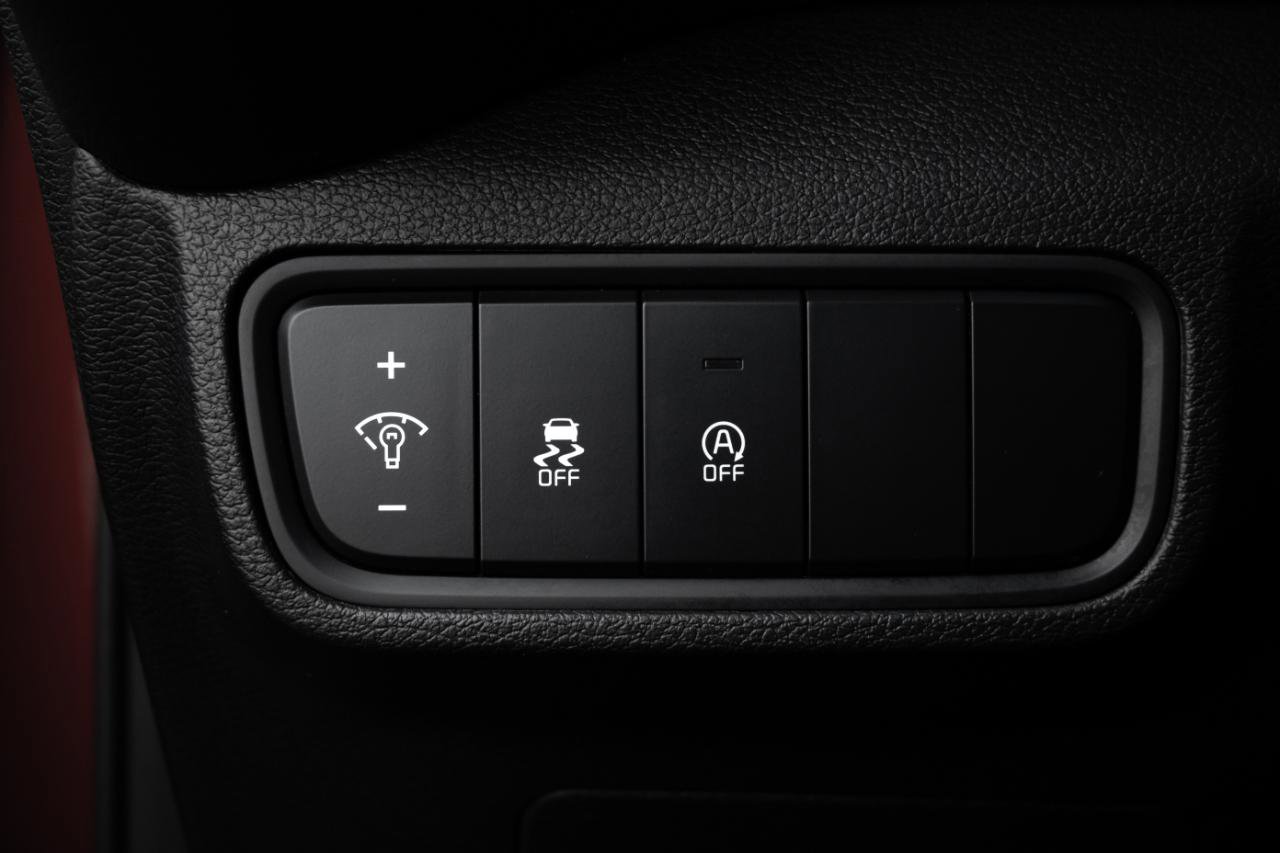 Used 2024 Kia Soul LX w/ Option Group 015 FWD image 32