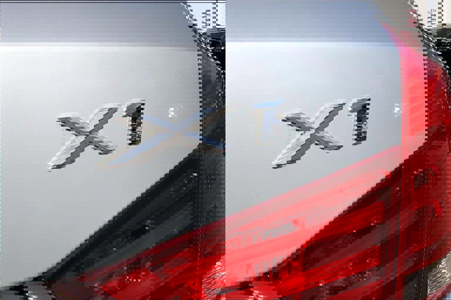 Used 2015 BMW X1 sDrive28i image 10