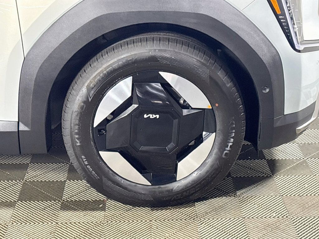 New 2026 Kia EV9 Wind AWD/4WD image 23