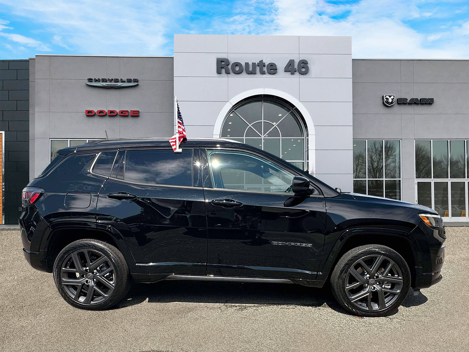 Used 2024 Jeep Compass Limited w/ High Altitude Package AWD/4WD image 6
