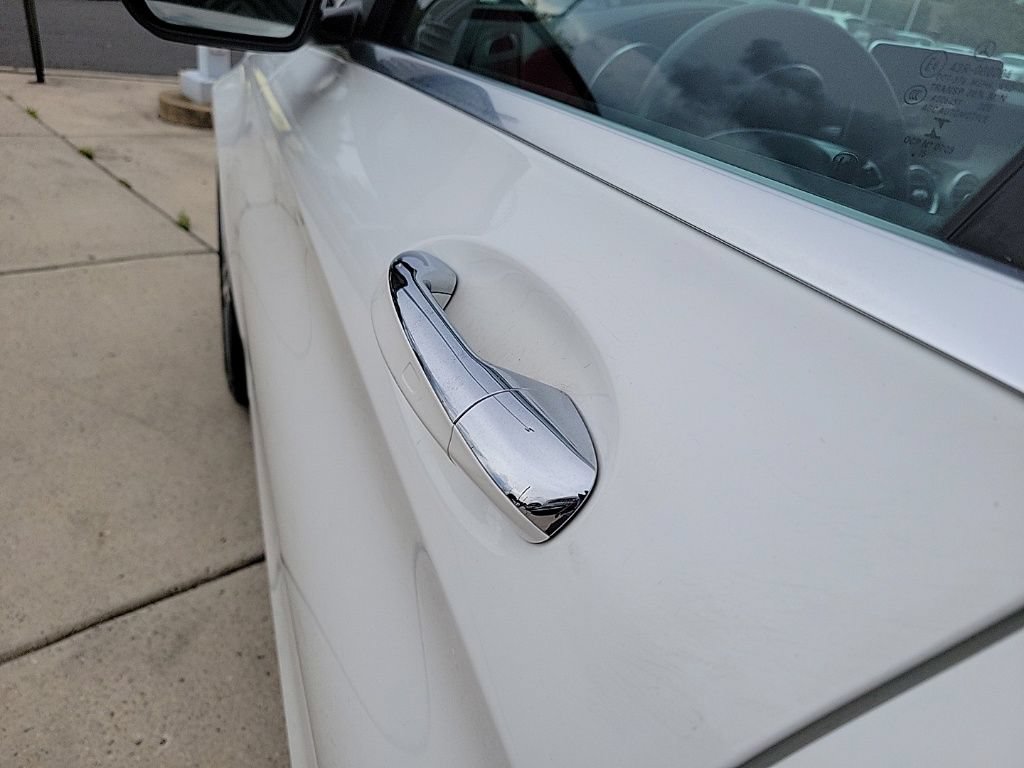 Used 2015 Mercedes-Benz C 300 4MATIC Sedan image 9