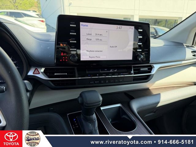 Used 2021 Toyota Sienna LE AWD/4WD image 21