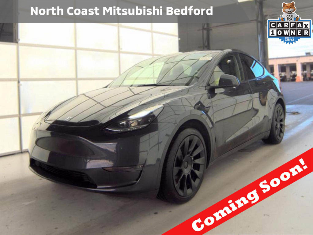 Used 2024 Tesla Model Y Long Range AWD/4WD image 1