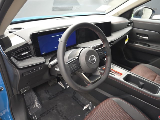 New 2027 Nissan Kicks SR w/ SR Premium Package FWD image 24