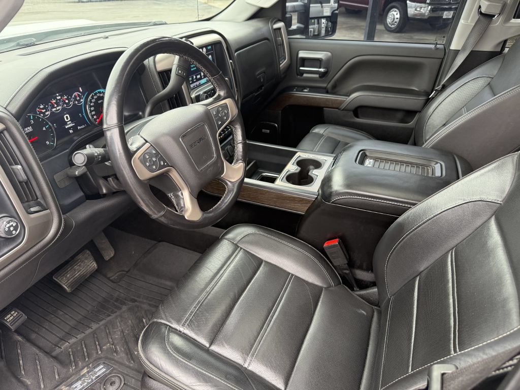 Used 2019 GMC Sierra 2500 Denali w/ Duramax Plus Package AWD/4WD image 50