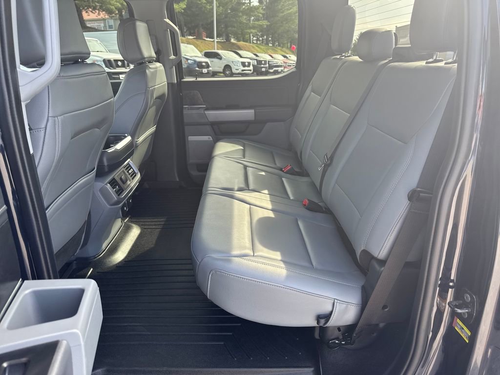 Used 2025 Ford F150 Lightning Flash AWD/4WD image 25