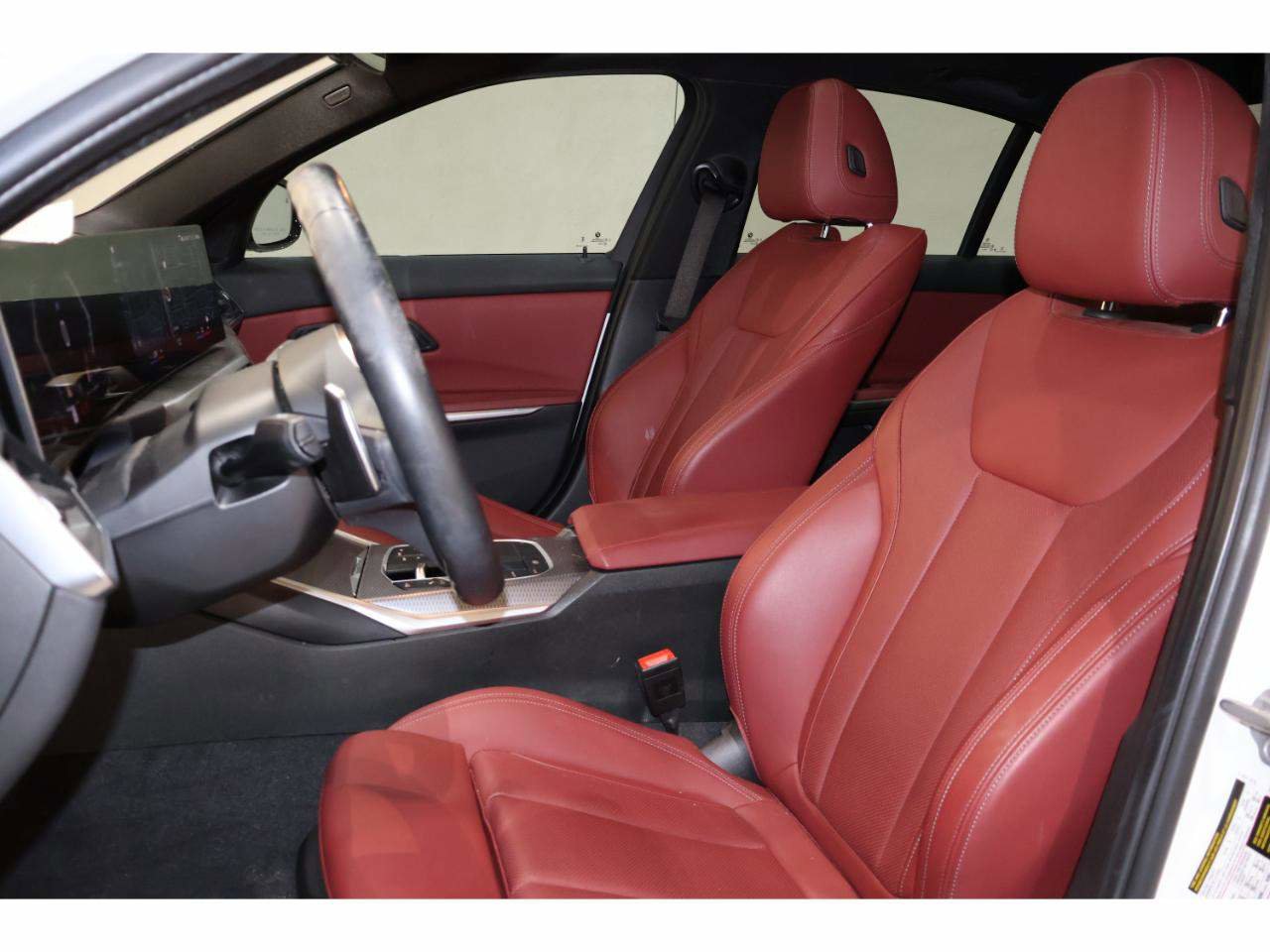 Certified 2024 BMW 330i Sedan w/ M Sport Package RWD image 13