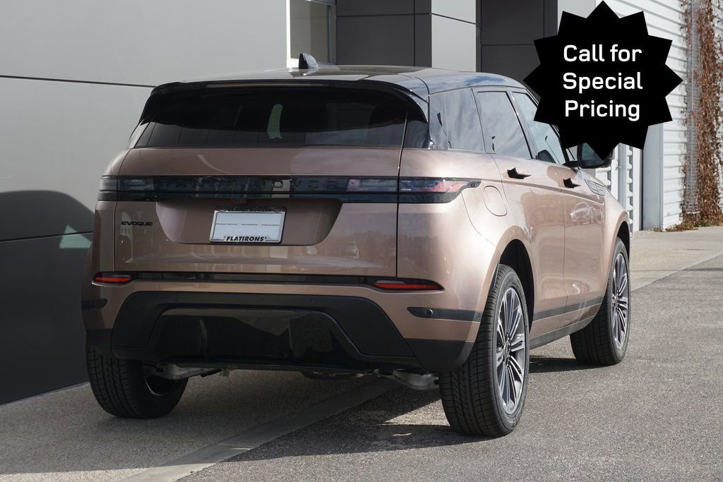 New 2025 Land Rover Range Rover Evoque S image 2