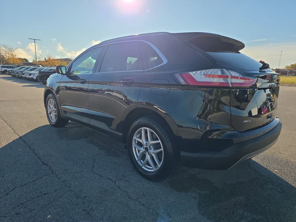 Used 2023 Ford Edge SEL w/ Convenience Package image 5
