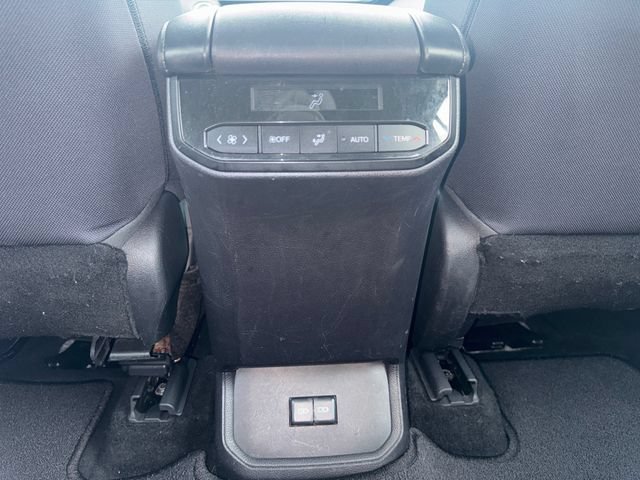 Used 2022 Toyota Highlander L FWD image 23