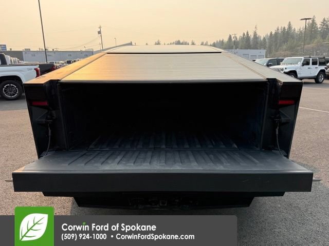 Used 2024 Tesla Cybertruck Cyberbeast AWD/4WD image 19