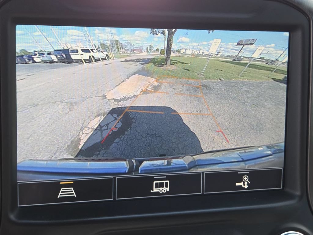 Used 2021 GMC Sierra 1500 AT4 AWD/4WD image 6