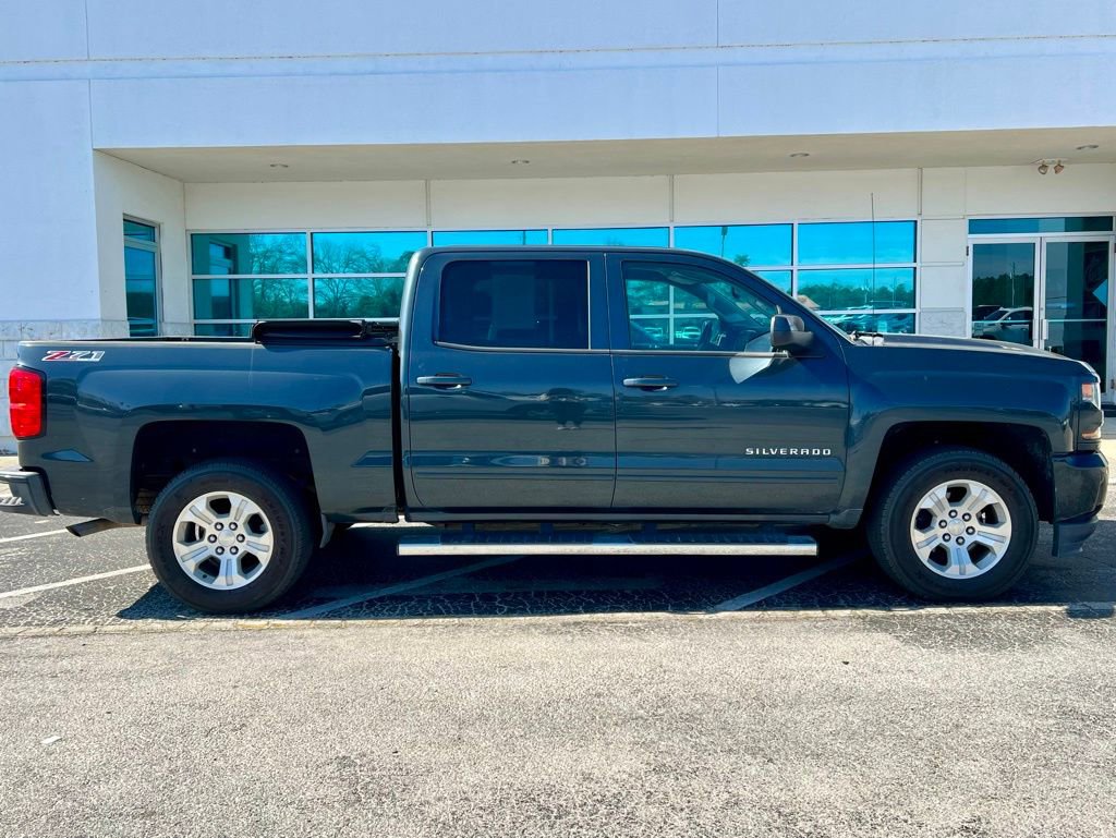 Used 2017 Chevrolet Silverado 1500 LT w/ All Star Edition image 2