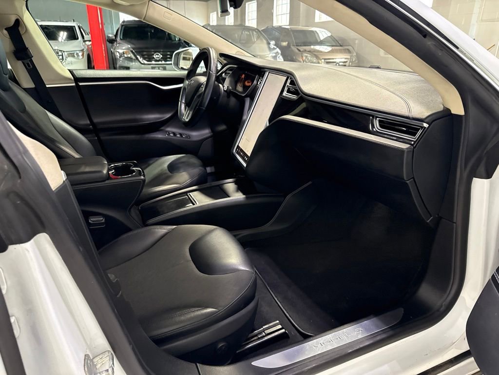 Used 2015 Tesla Model S 60 RWD image 30