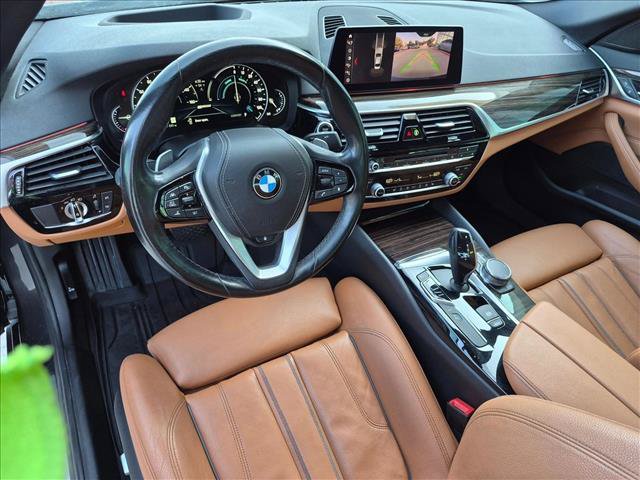 Used 2019 BMW 530e xDrive AWD/4WD image 10