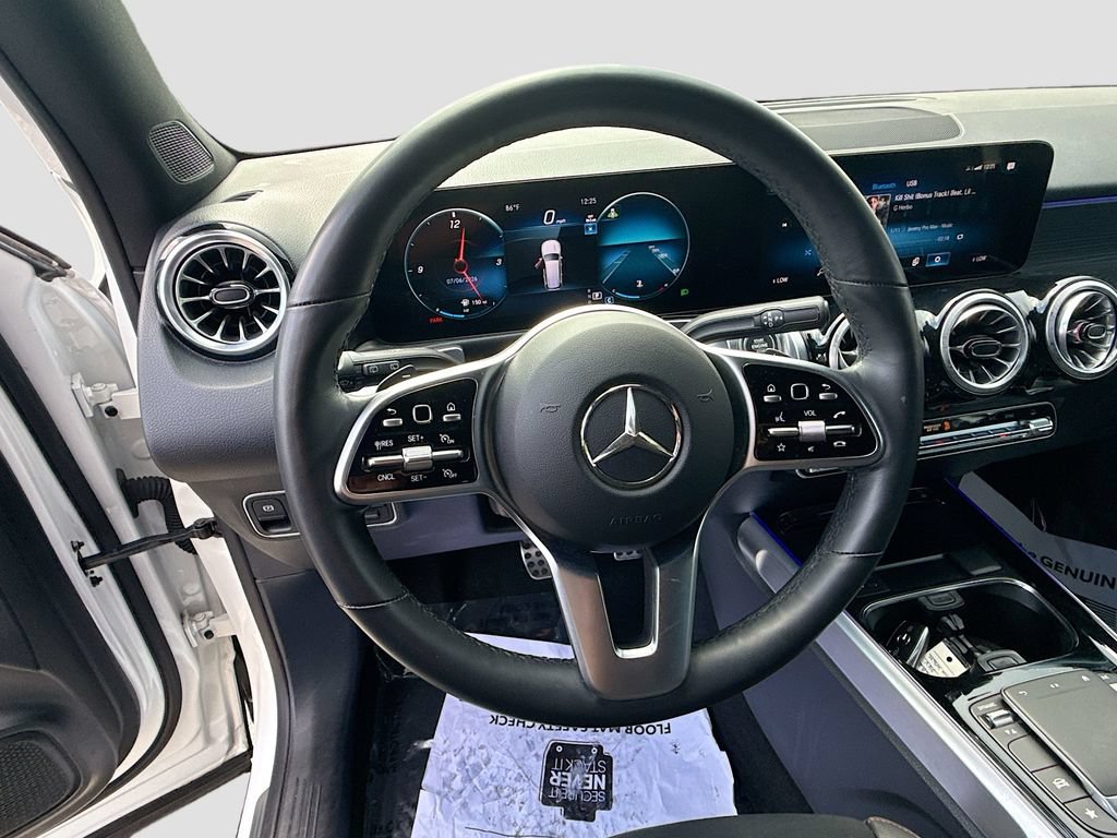 Used 2023 Mercedes-Benz GLB 250 image 11