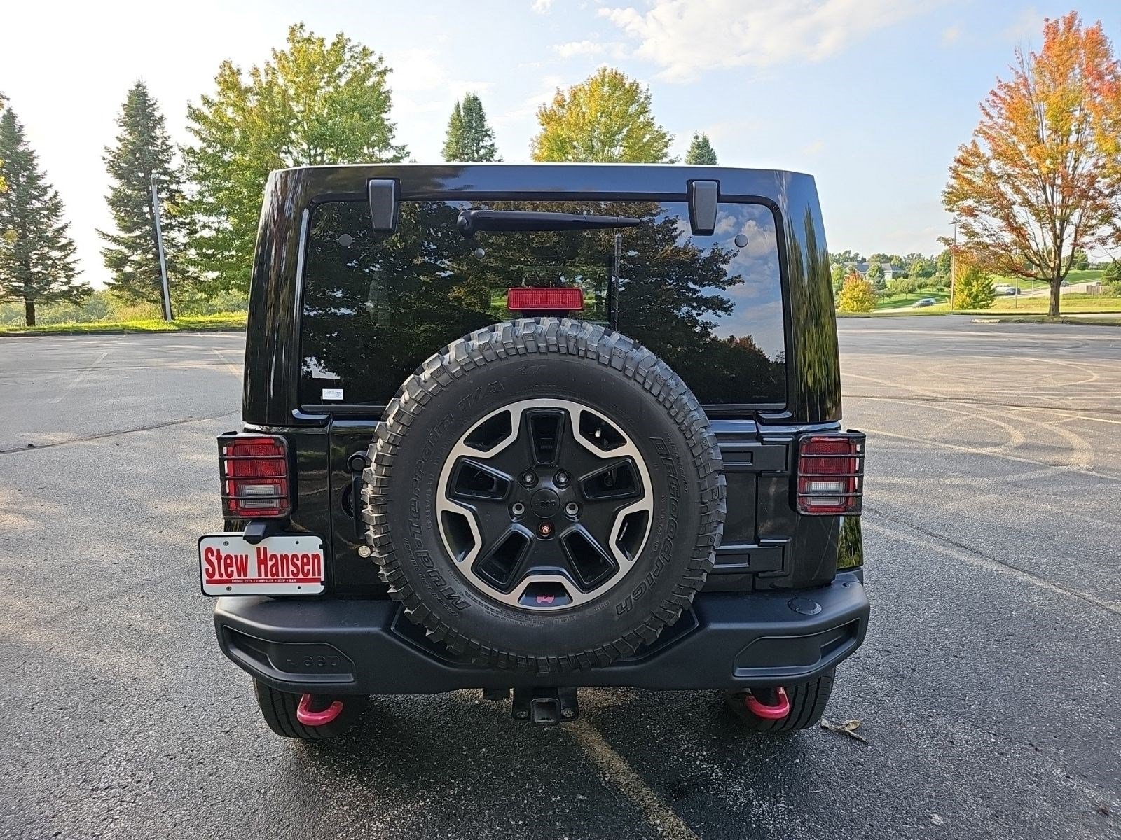 Used 2015 Jeep Wrangler Unlimited Rubicon AWD/4WD image 5
