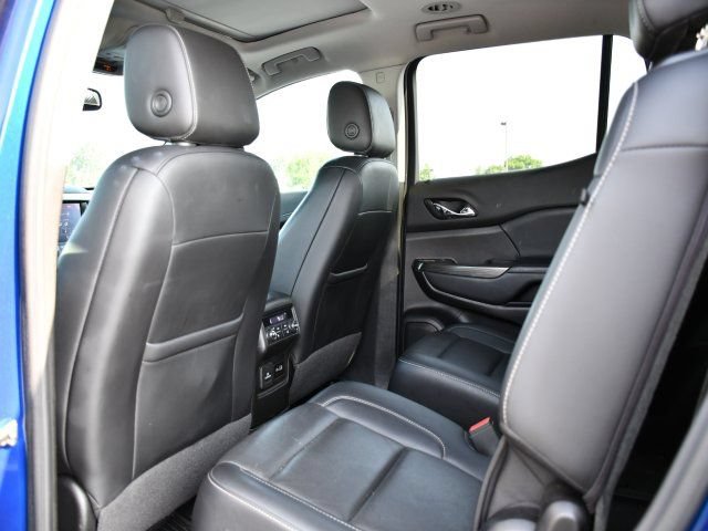 Used 2023 GMC Acadia SLT w/ Technology Package FWD image 22
