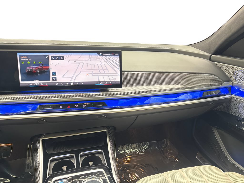 Used 2023 BMW i7 xDrive60 AWD/4WD image 52