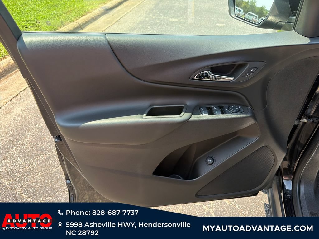 Used 2024 Chevrolet Equinox LT AWD/4WD image 8