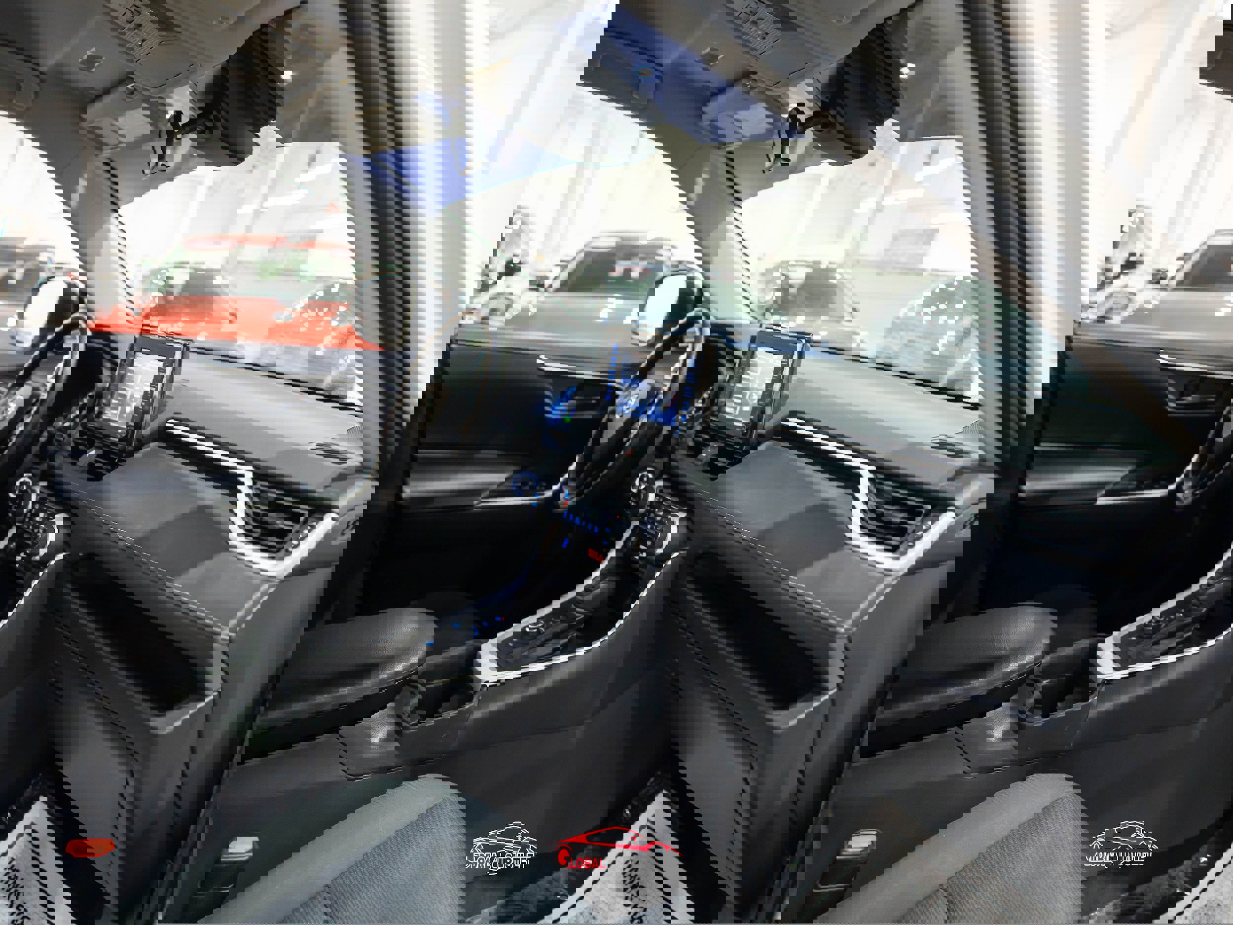 Used 2020 Toyota RAV4 LE image 15