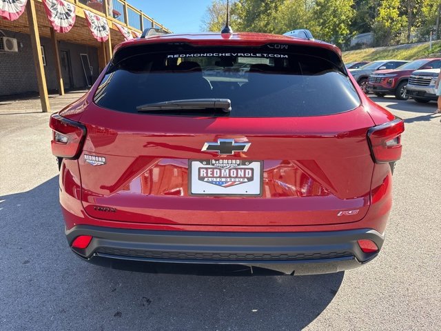 New 2026 Chevrolet Trax RS w/ Sunroof Package image 7