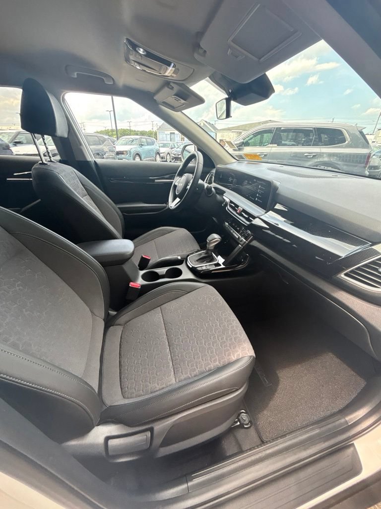Used 2026 Kia Seltos S FWD image 24