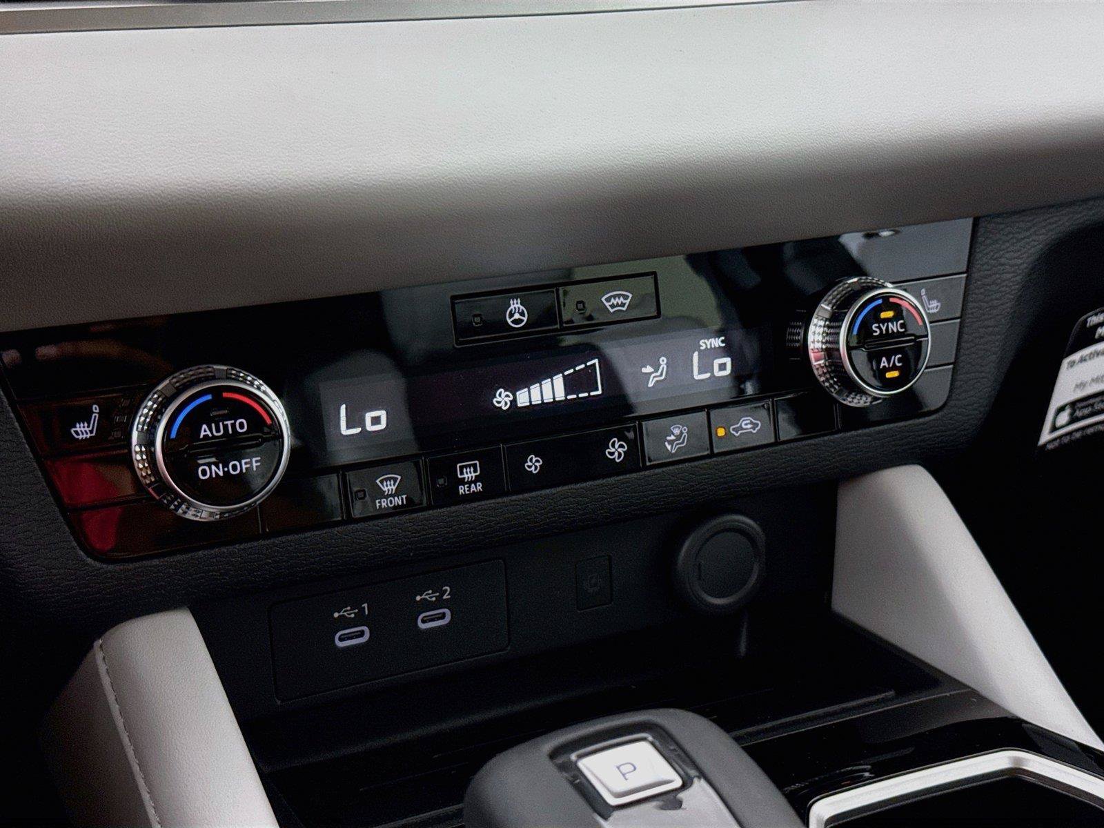 New 2026 Mitsubishi Outlander SE AWD/4WD image 19