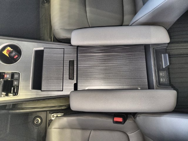 New 2026 Toyota Sienna XLE AWD/4WD image 21