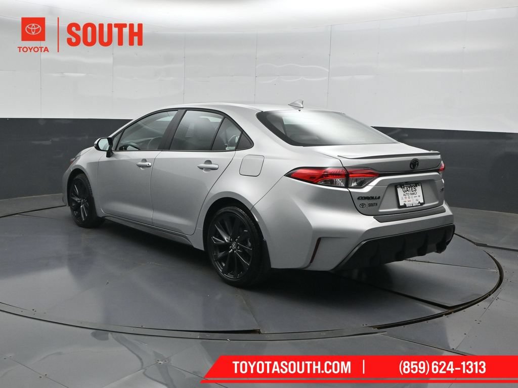 Used 2024 Toyota Corolla SE FWD image 8