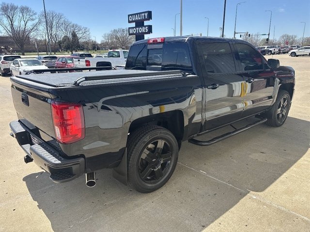 Used 2017 Chevrolet Silverado 1500 LTZ Z71 w/ LTZ Plus Package AWD/4WD image 13