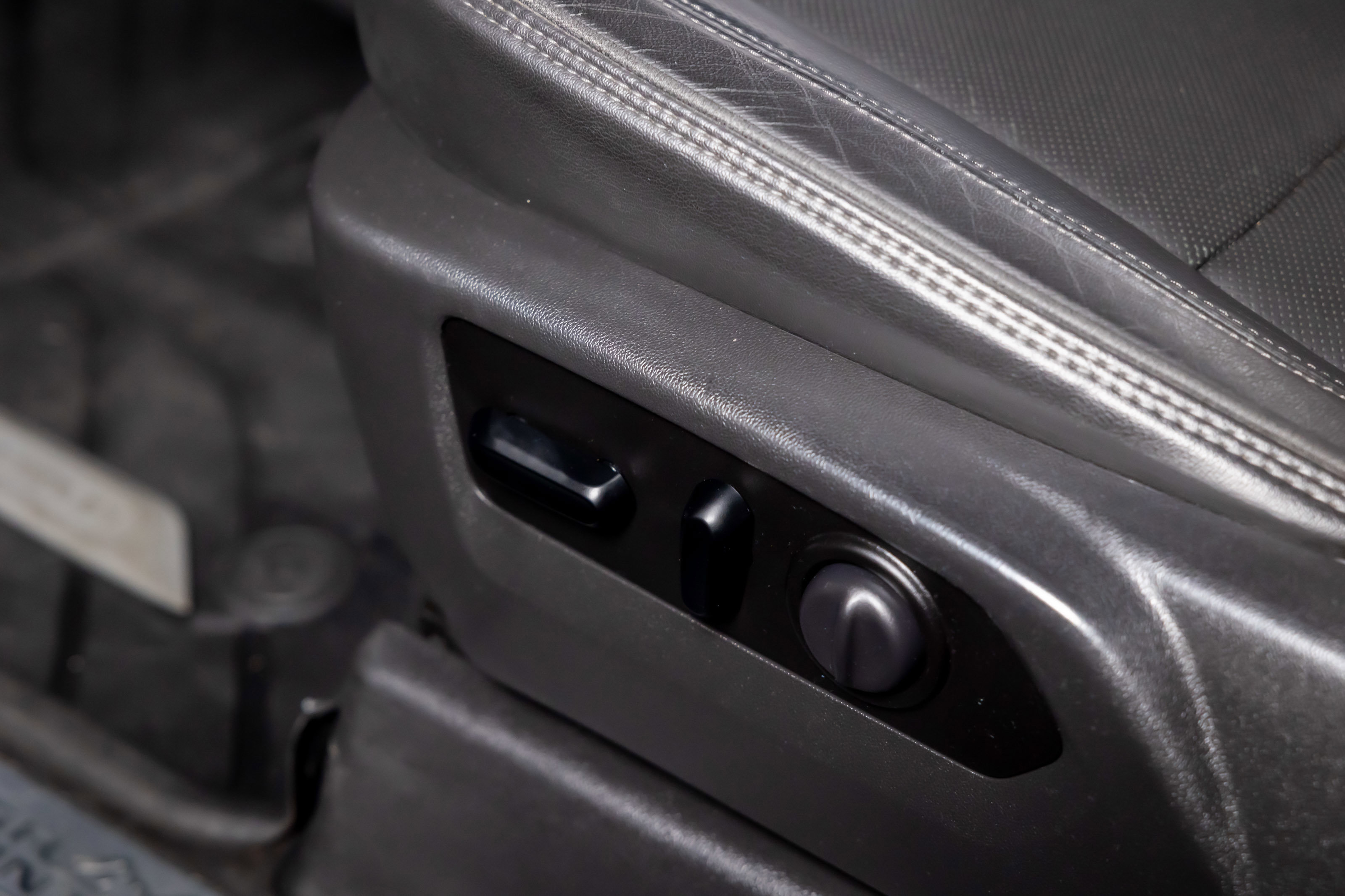 Used 2021 Chevrolet Silverado 1500 High Country w/ Technology Package image 15