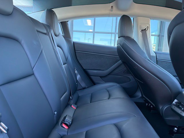 Used 2018 Tesla Model 3 Long Range RWD image 14