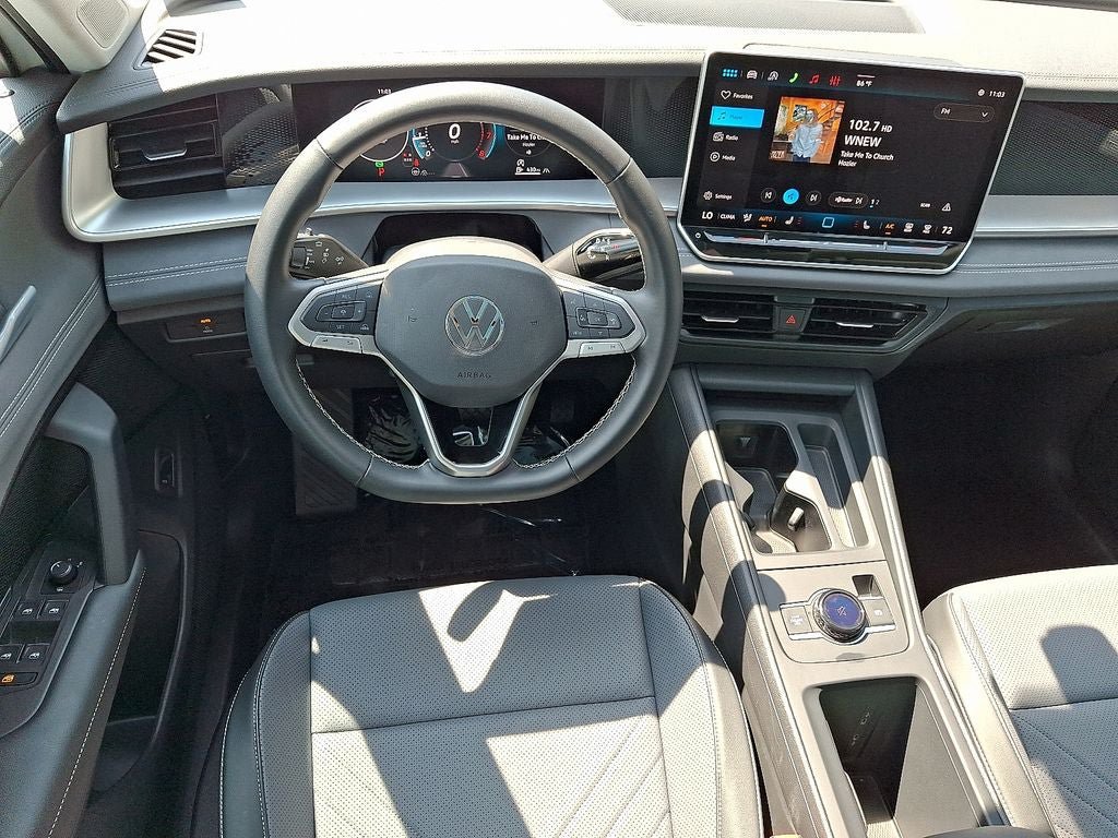 Used 2026 Volkswagen Tiguan SE w/ Panoramic Sunroof Package AWD/4WD image 12