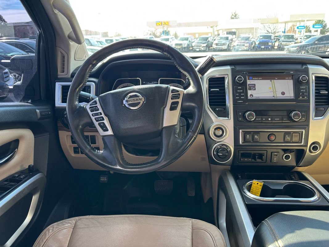 Used 2016 Nissan Titan SL image 15