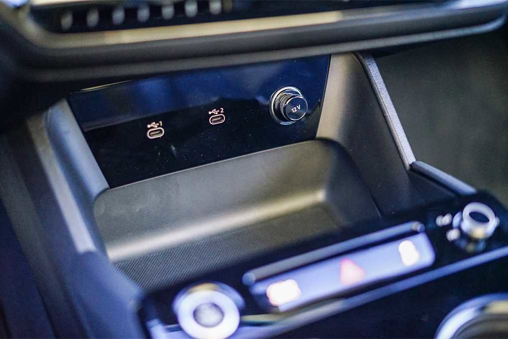 New 2025 Audi A6 e-tron Premium image 24