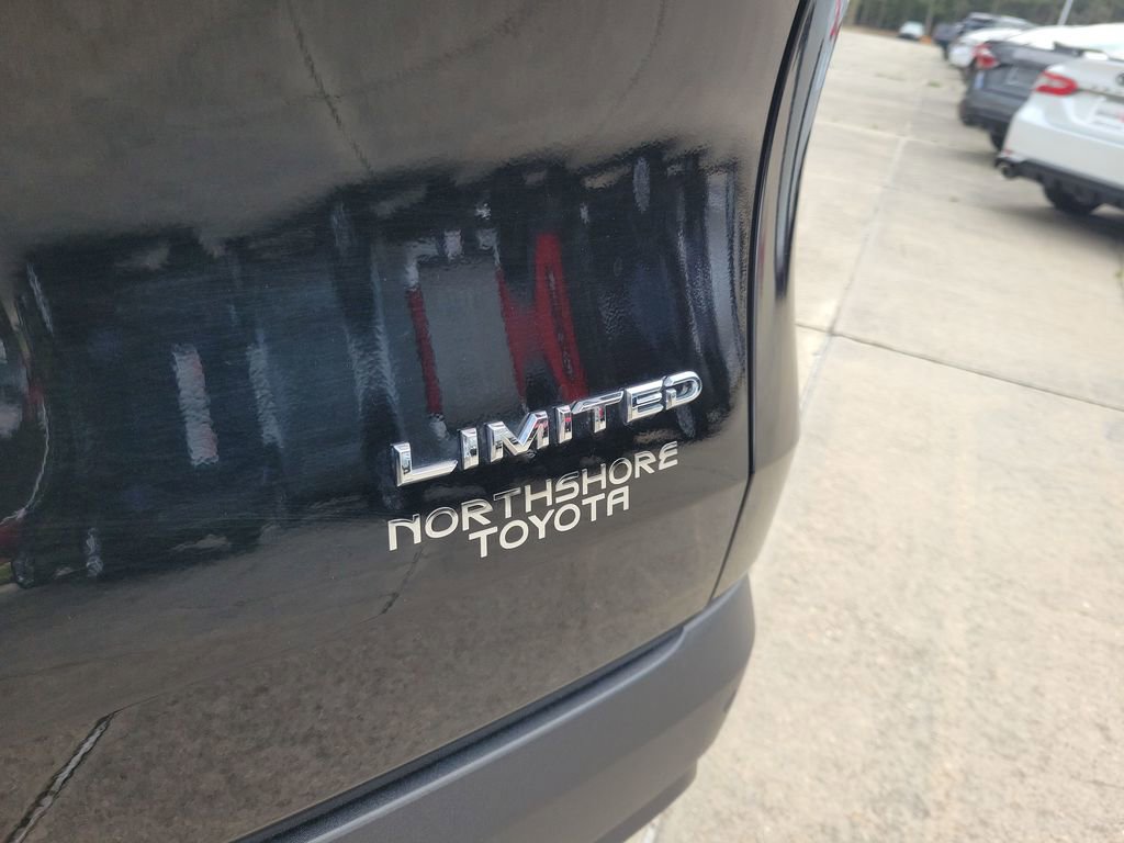 Used 2025 Toyota Grand Highlander AWD image 10