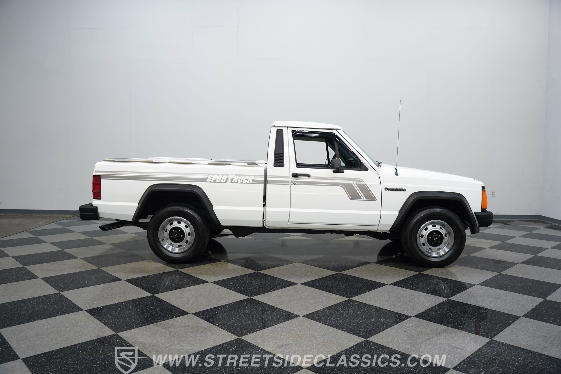 Used 1989 Jeep Comanche 2WD image 15