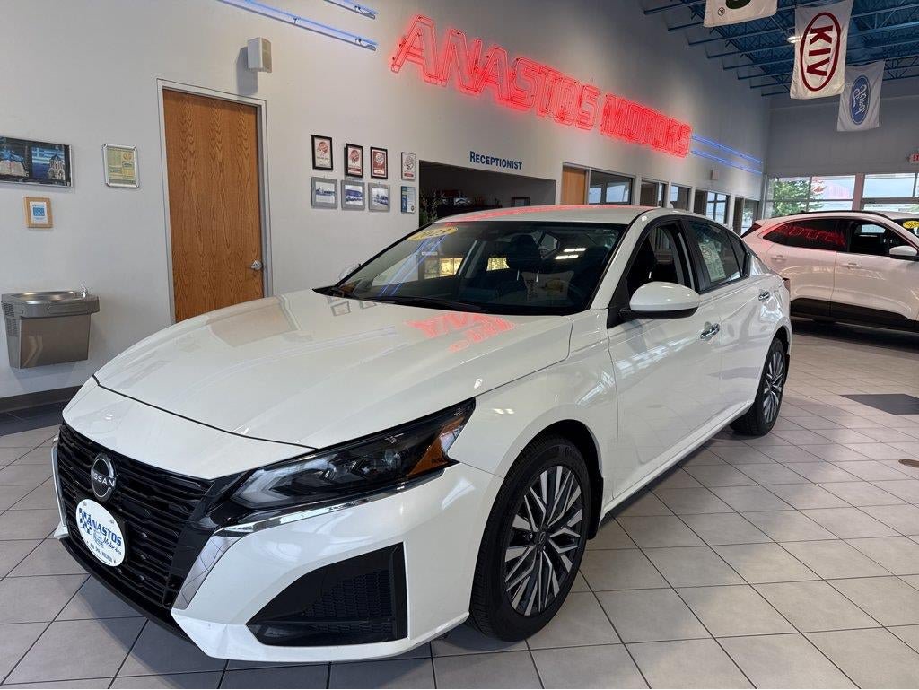 Used 2023 Nissan Altima 2.5 SV AWD/4WD image 8