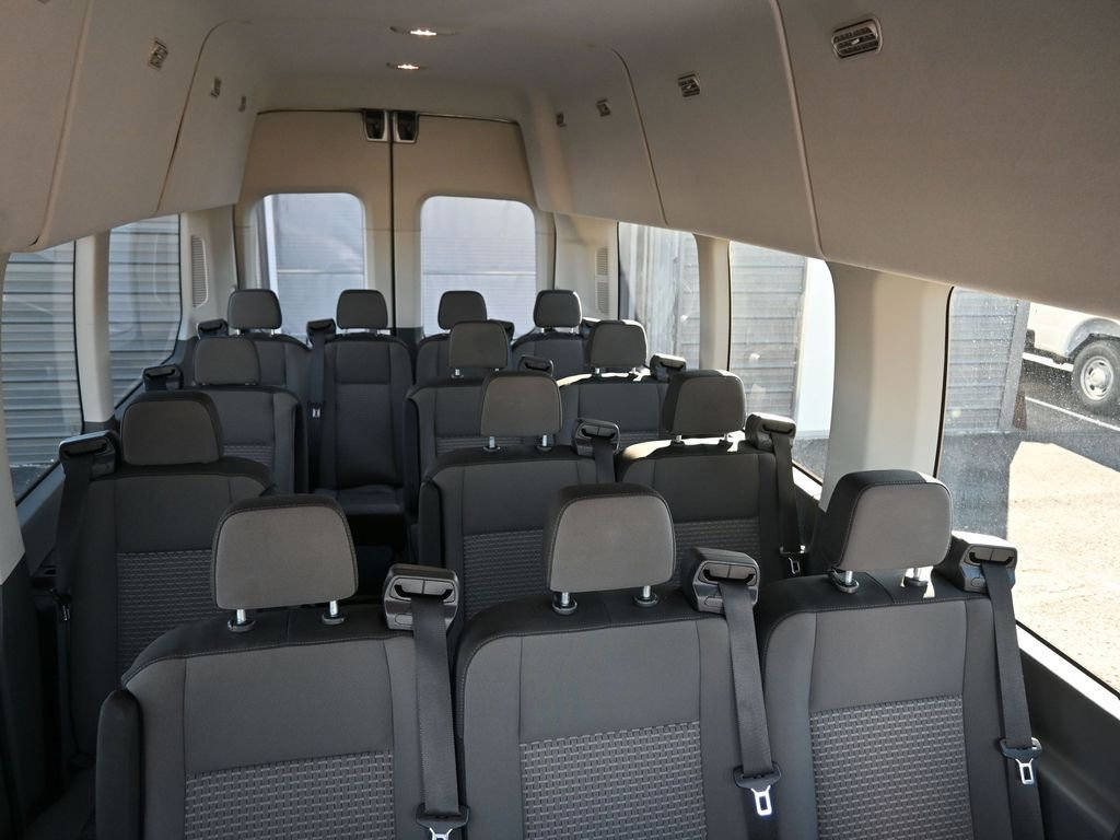 Used 2024 Ford Transit 350 XLT image 37
