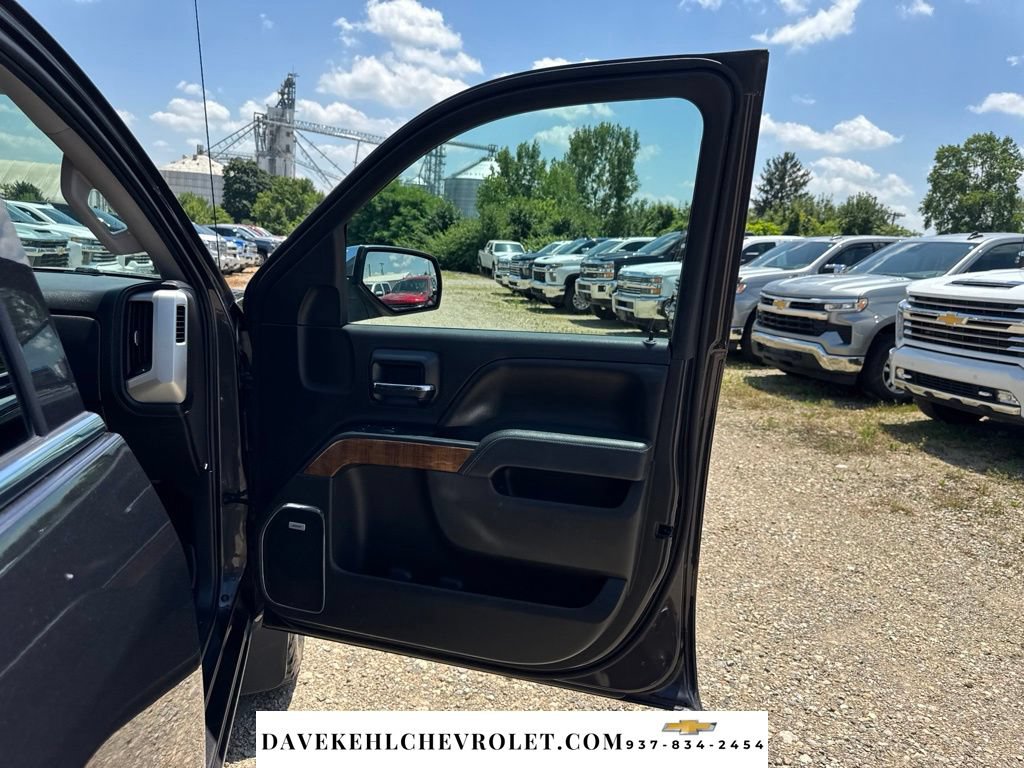 Used 2014 GMC Sierra 1500 SLT w/ SLT Crew Cab Value Package AWD/4WD image 47