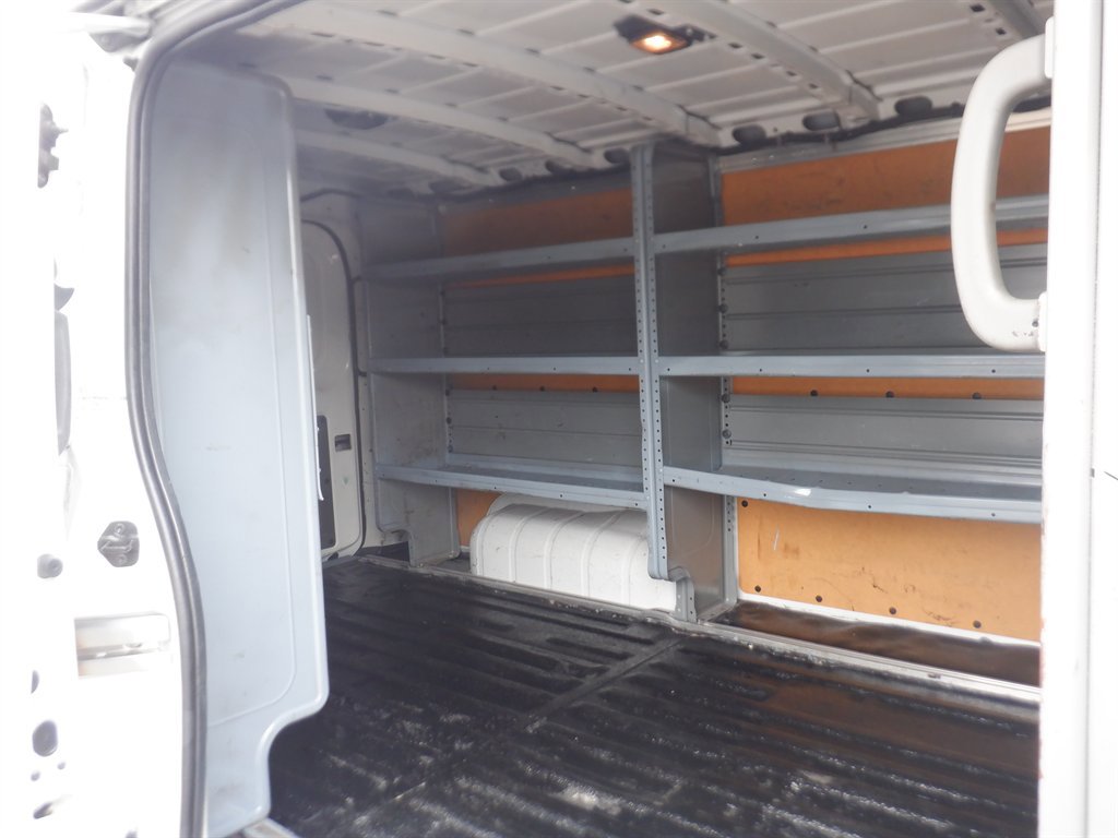 Used 2020 Nissan NV 2500 SV image 9