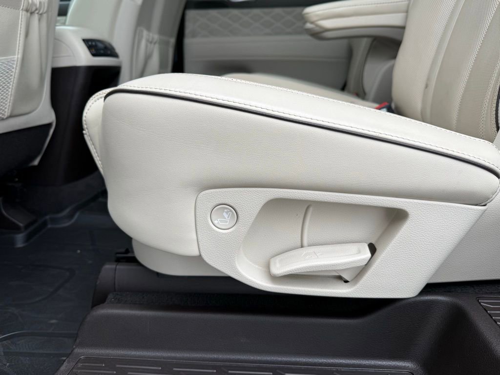 Used 2021 Hyundai Palisade Calligraphy w/ Winter Package image 20