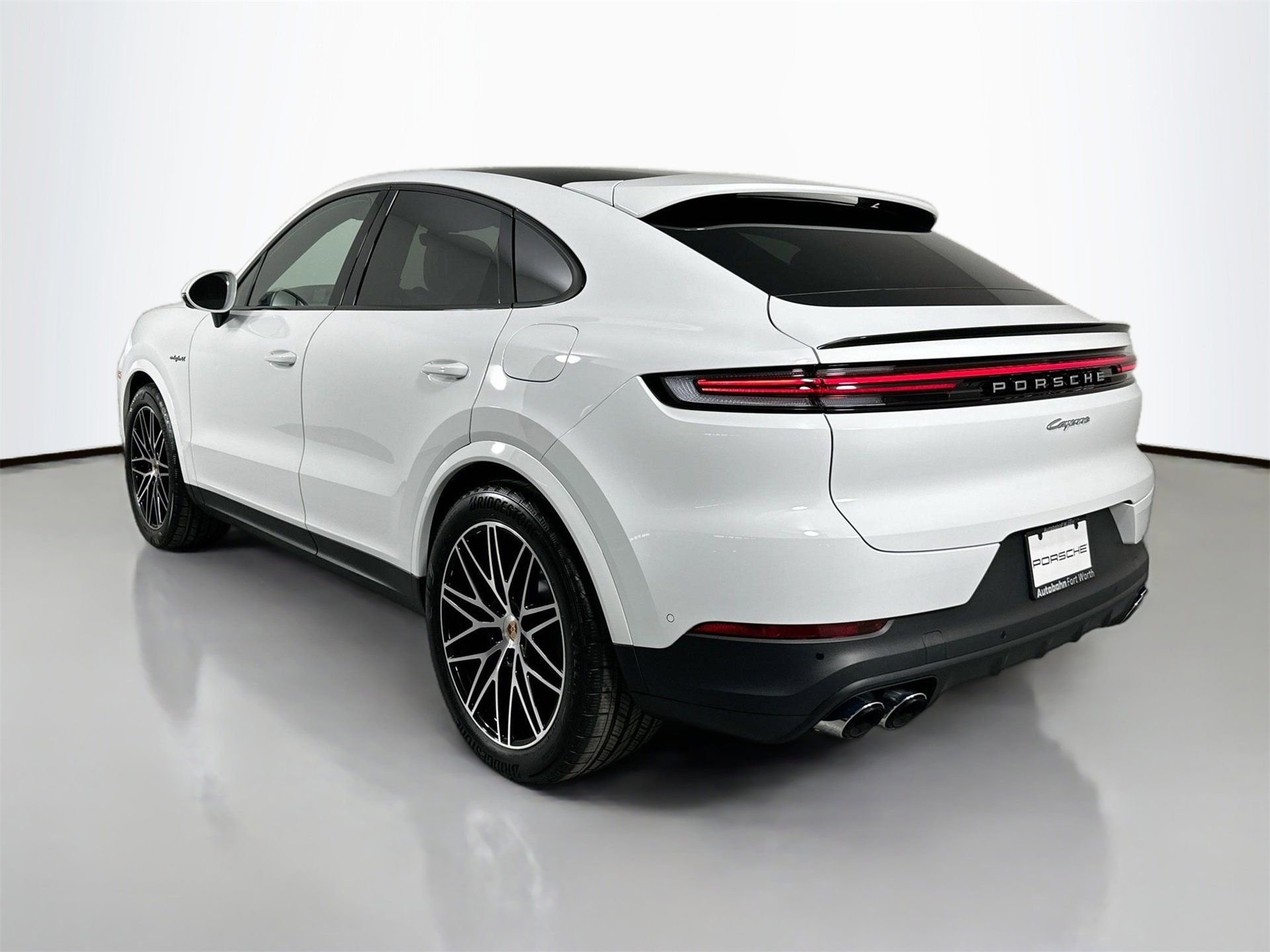 New 2026 Porsche Cayenne E-Hybrid Coupe image 3