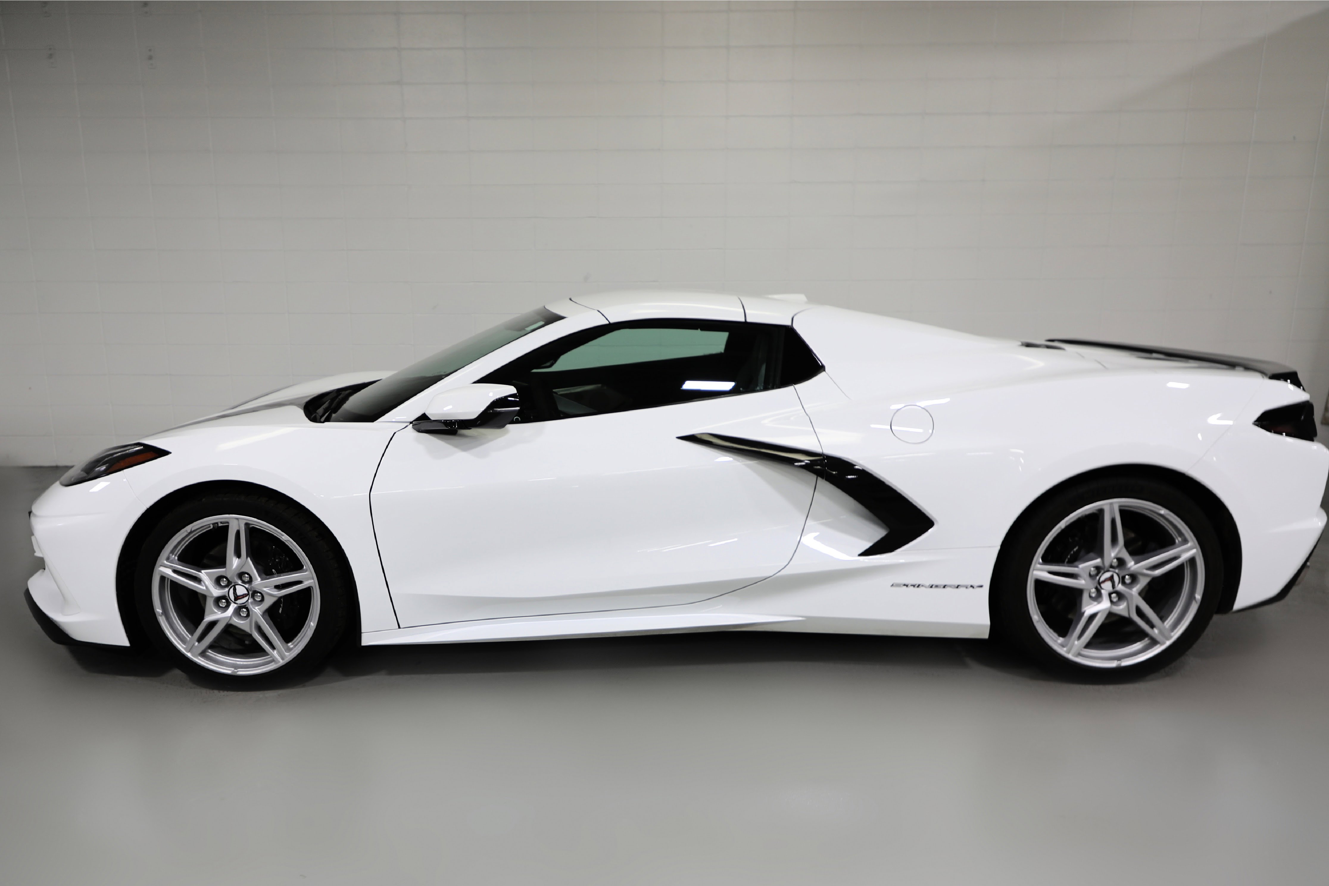Used 2024 Chevrolet Corvette Stingray Preferred Conv w/ 2LT image 18