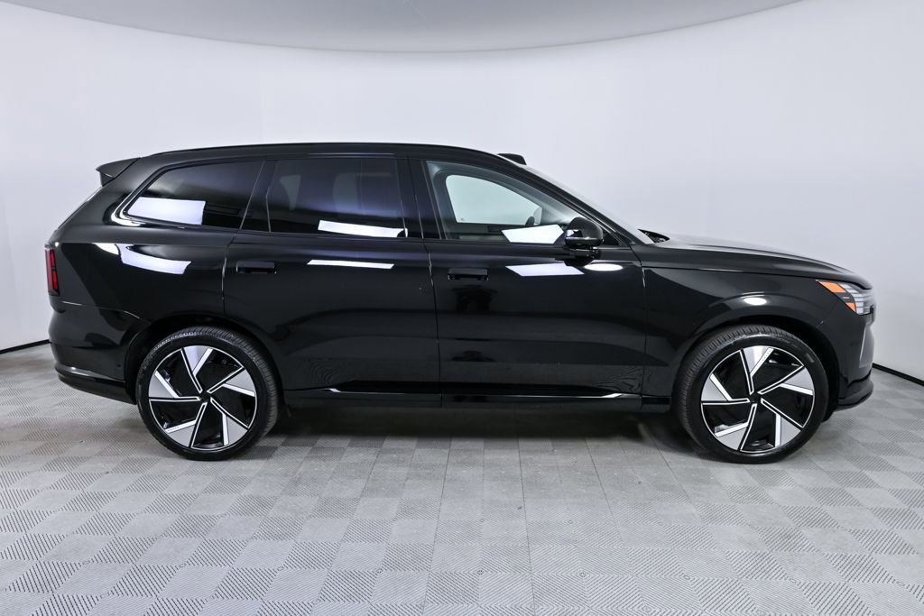 Used 2025 Volvo EX90 Plus AWD/4WD image 30
