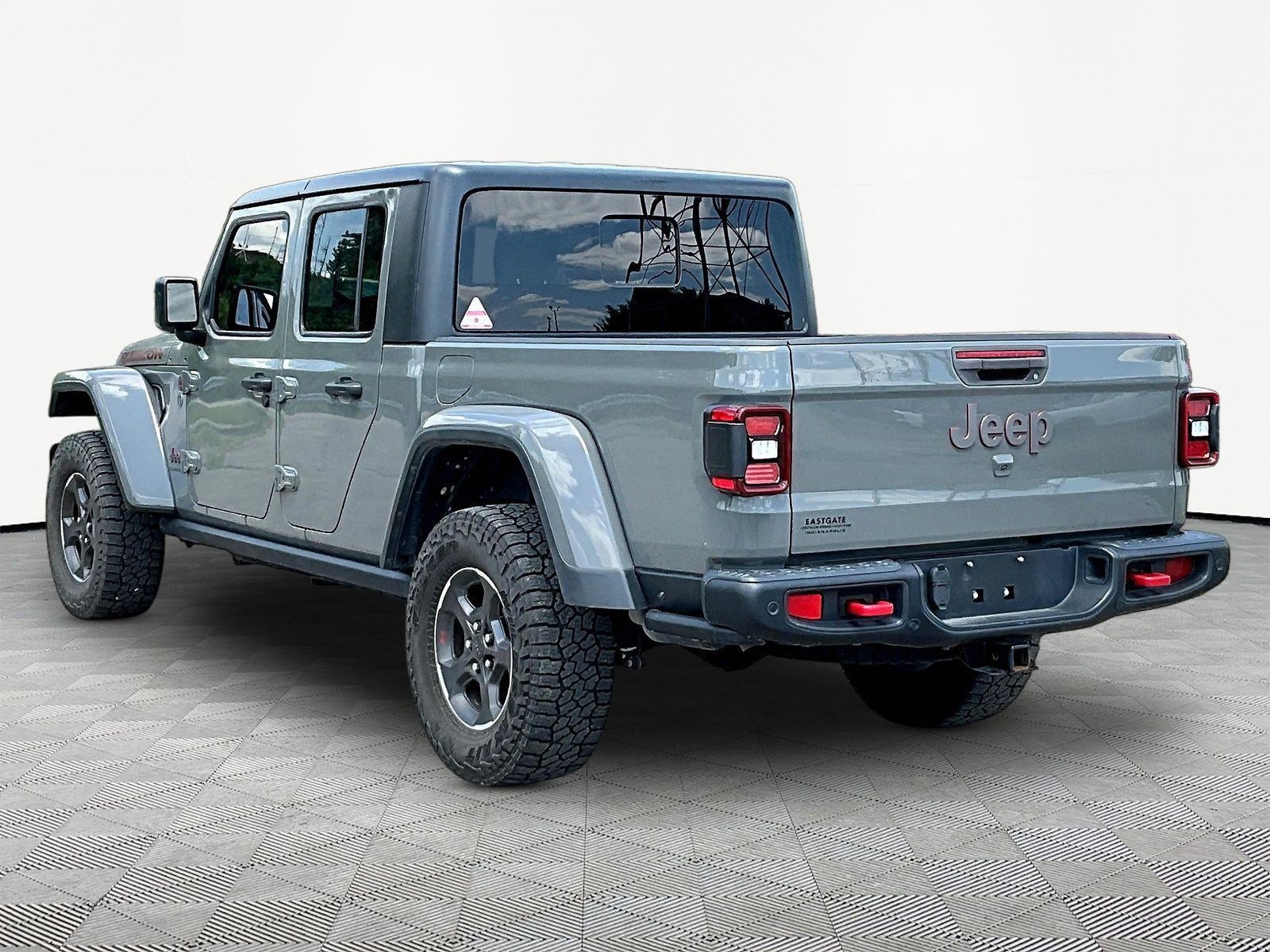Used 2021 Jeep Gladiator Rubicon AWD/4WD image 4