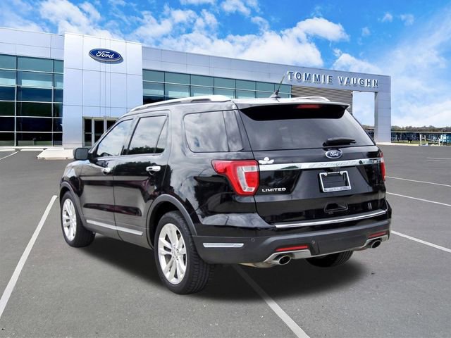 Used 2019 Ford Explorer Limited w/ Ford Safe & Smart Package image 2